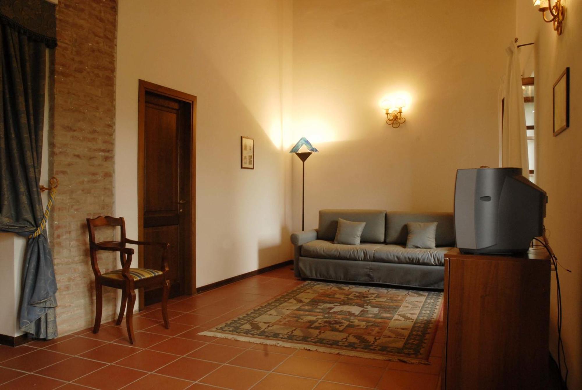 Relais Borgo Di Toiano Guest House Sovicille Bilik gambar