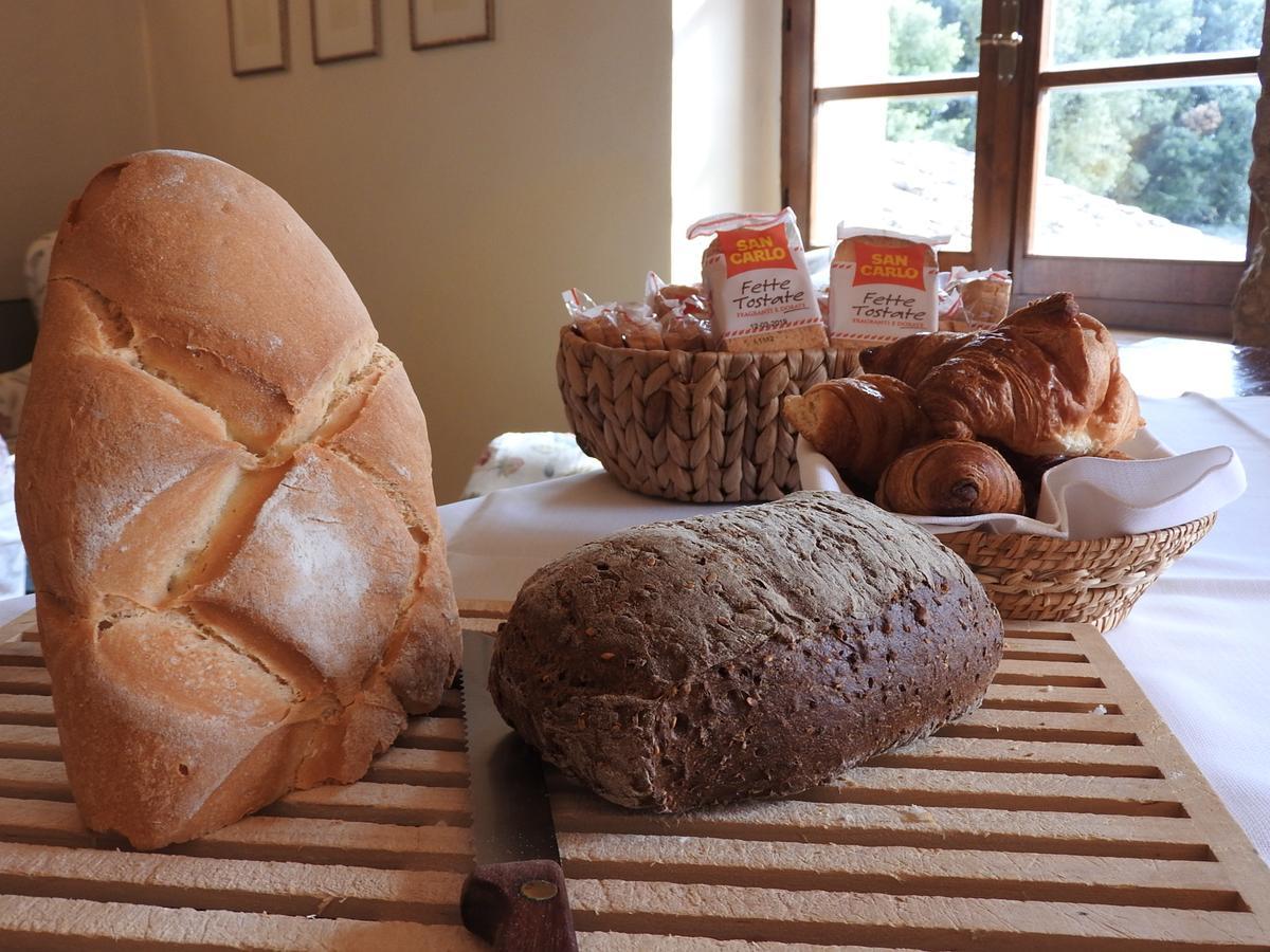 Relais Borgo Di Toiano Guest House Sovicille Luaran gambar