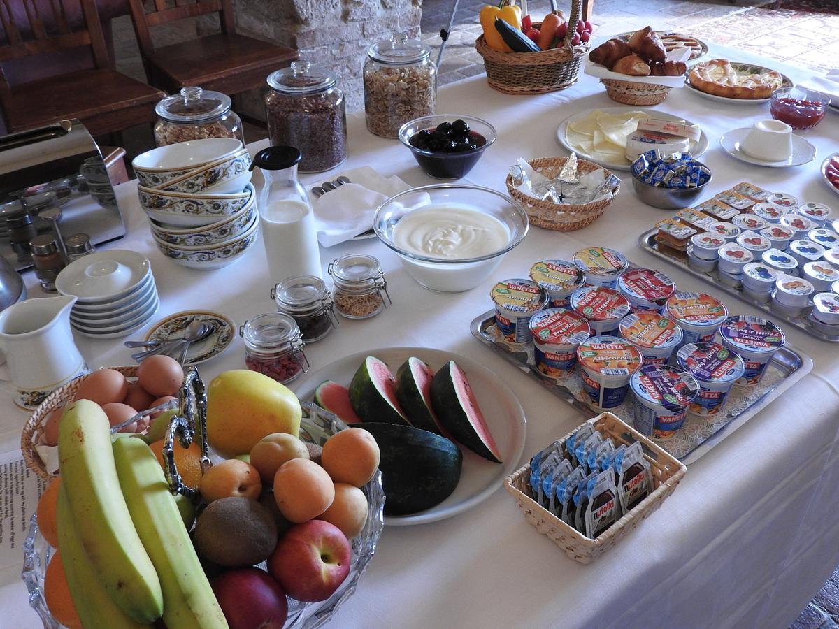 Relais Borgo Di Toiano Guest House Sovicille Luaran gambar