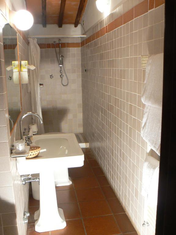 Relais Borgo Di Toiano Guest House Sovicille Bilik gambar